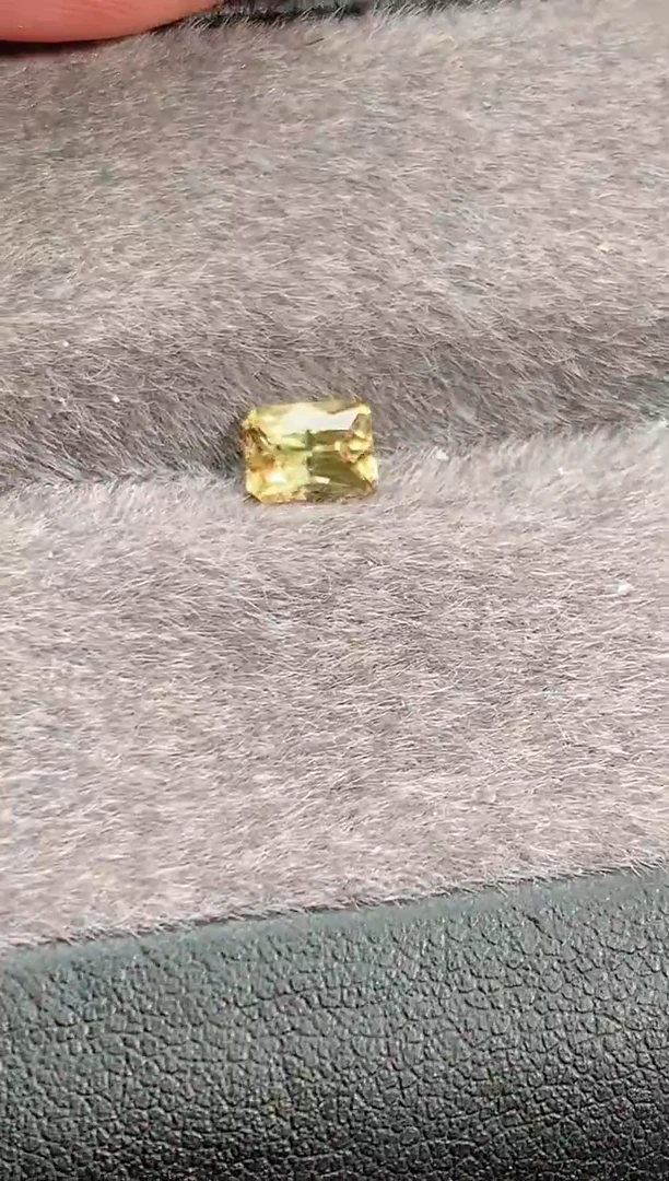 裸石蓝宝石0.71-天然蓝宝石