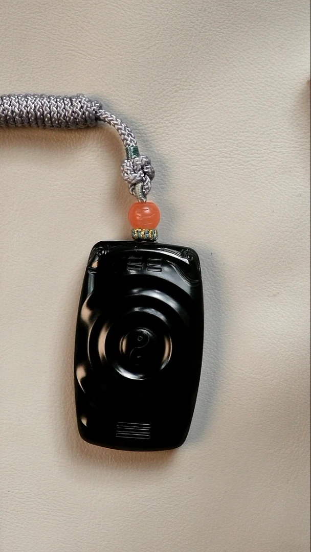 未镶嵌和田玉挂件太极