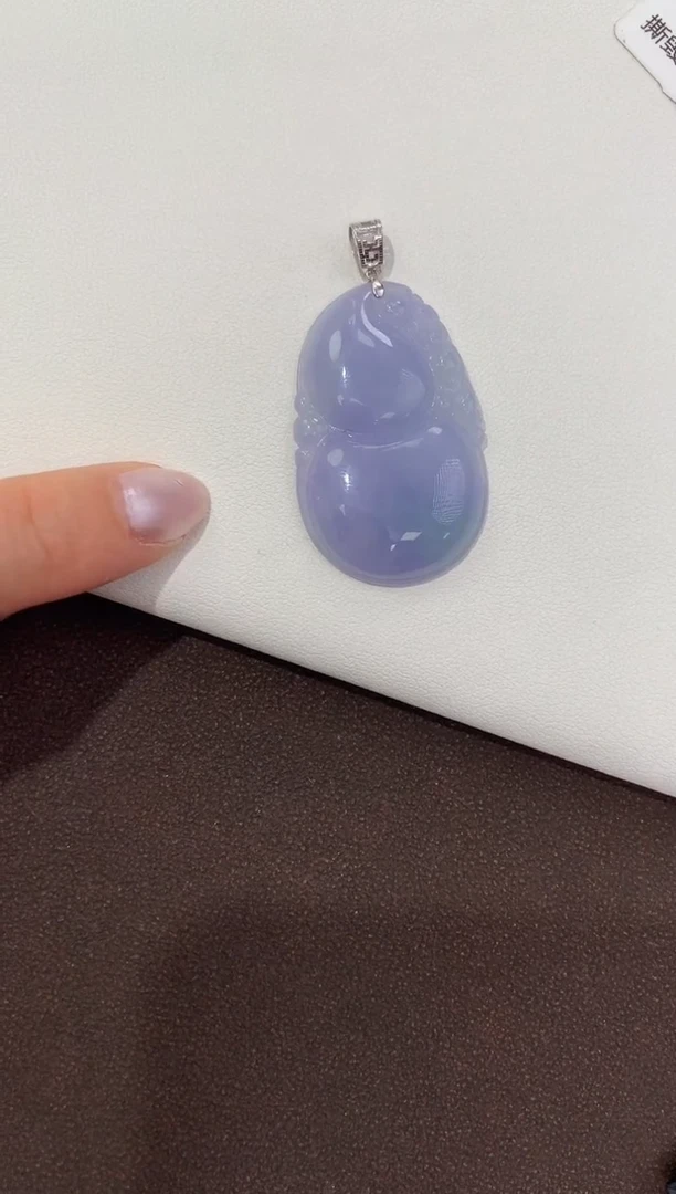 翡翠18K金镶嵌颈饰天然缅甸a货翡翠