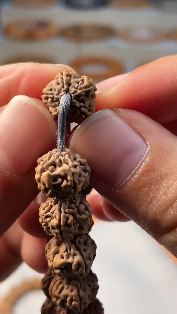 金刚菩提吊坠方墩梅花尺寸9-12