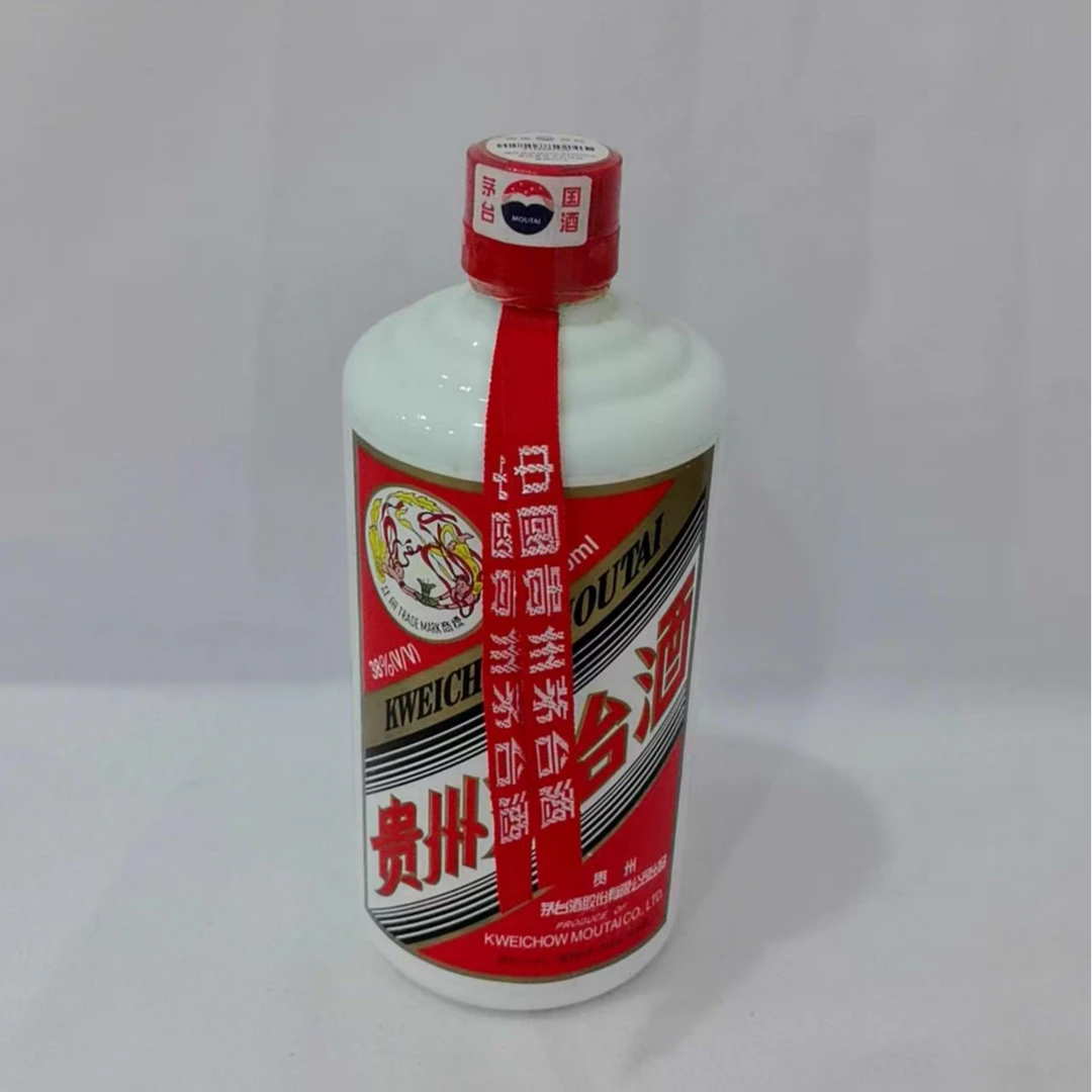 2004年白皮飞天茅台酒 38% 18776