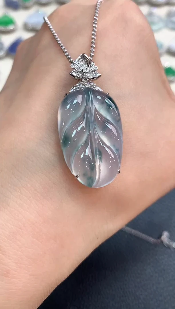 【闪购商品】翡翠吊坠(不含链)18K金镶嵌b158       