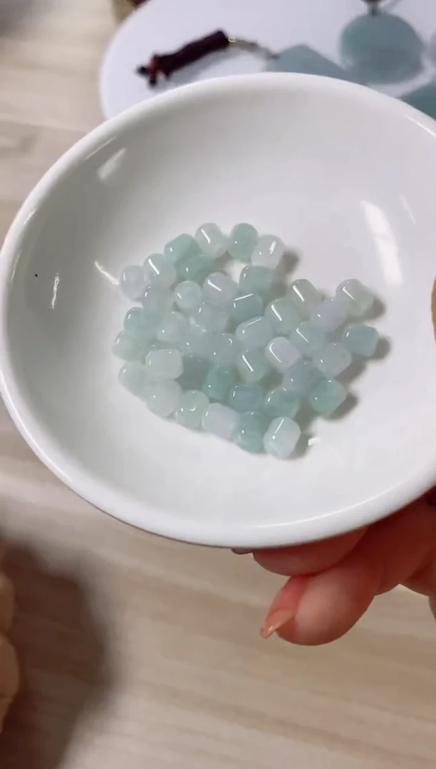 翡翠未镶嵌颈饰12天然缅甸翡翠A货
