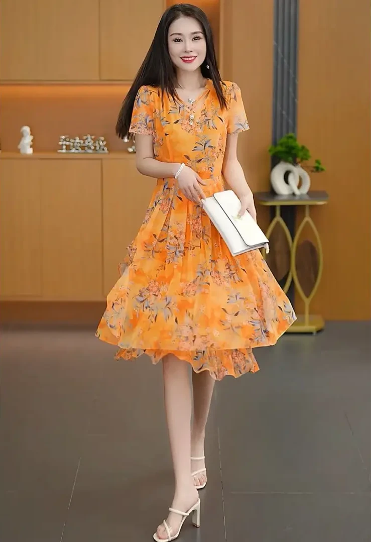 女装2024年夏季新款时尚气质洋气显瘦遮肉短袖碎花连衣裙