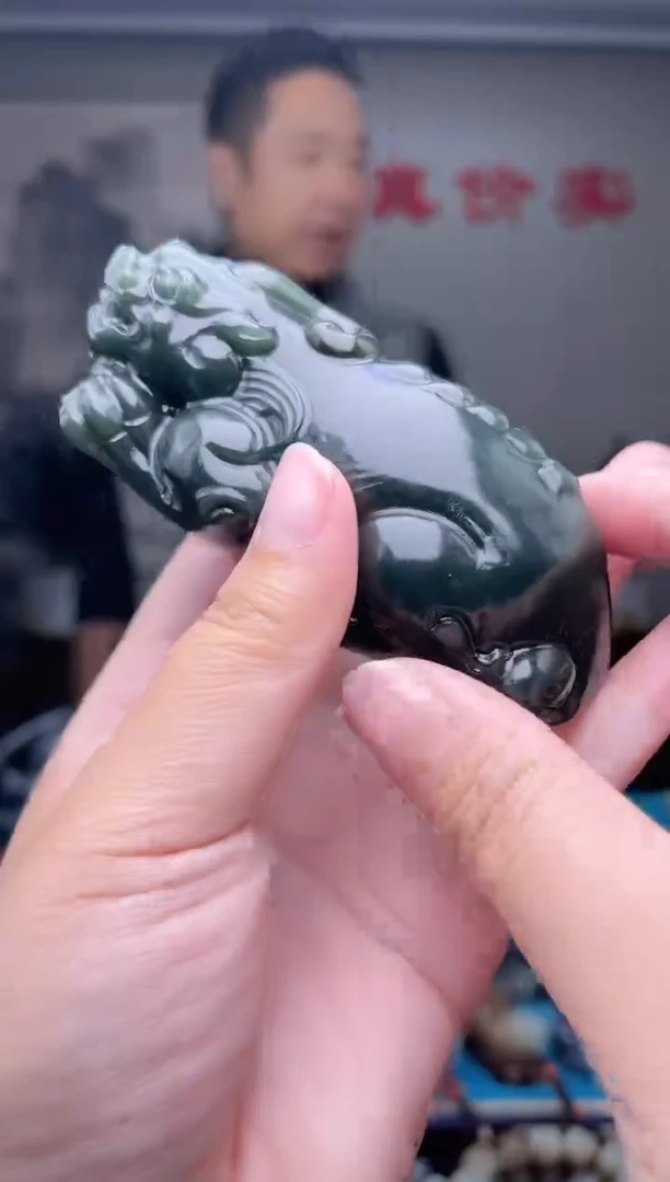 未镶嵌和田玉挂件1