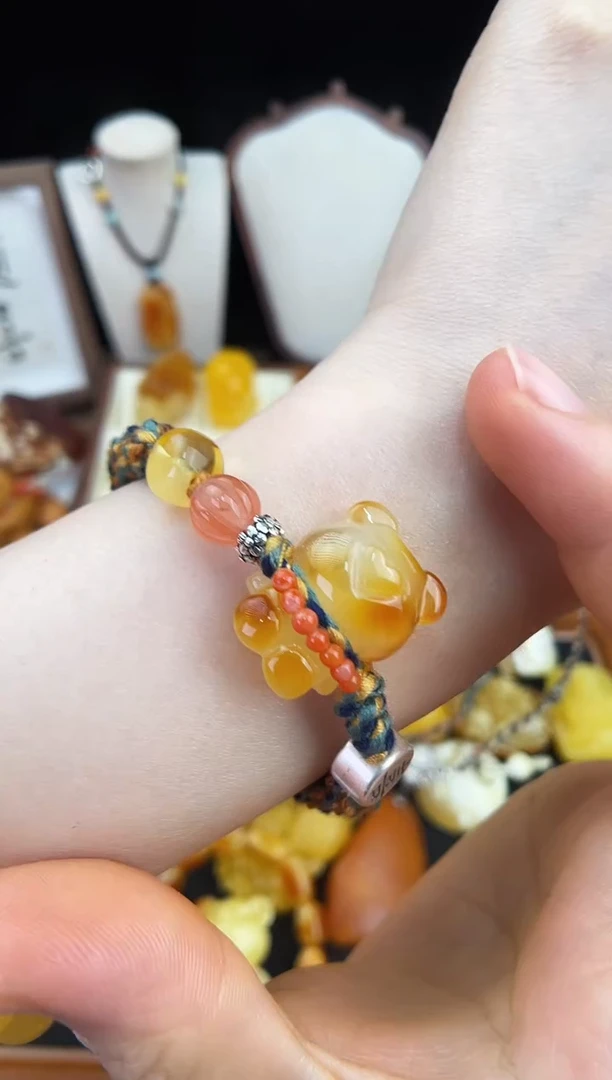 琥珀未镶嵌珠宝奇石柒月