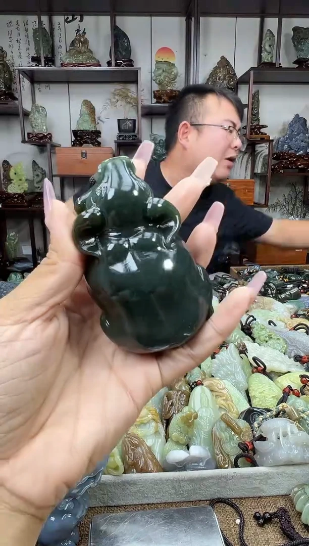 未镶嵌和田玉把件1