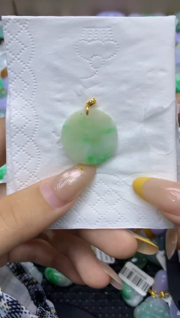 颈饰未镶嵌翡翠天然缅甸翡翠A货