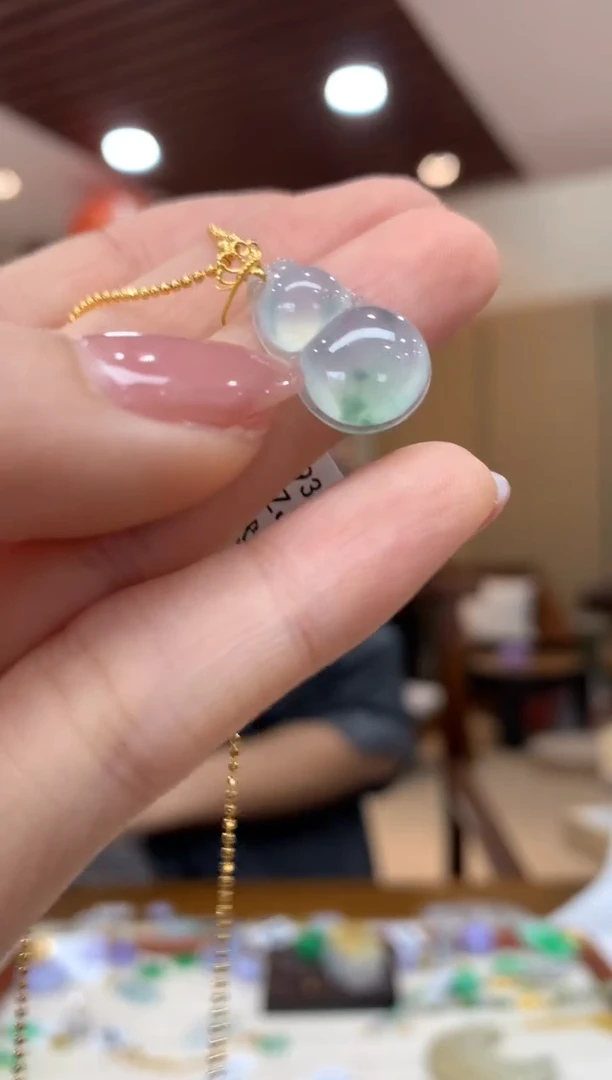 吊坠(不含链)18K金镶嵌翡翠葫芦