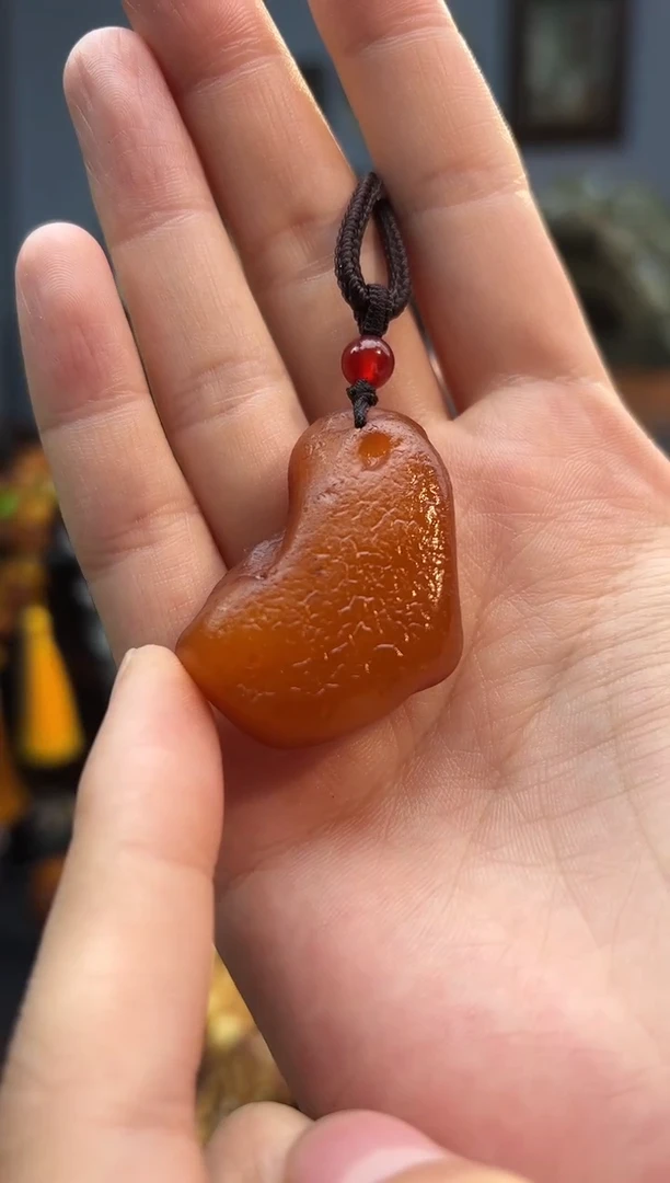 琥珀颈饰未镶嵌吊坠