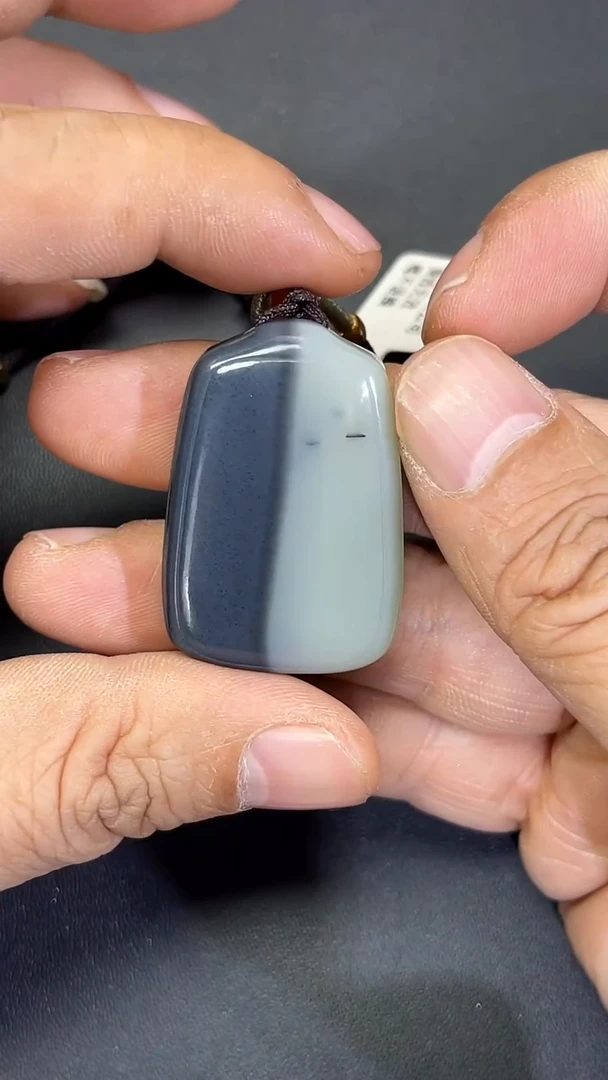 颈饰未镶嵌和田玉701011#和田玉青花意境牌无事牌吊坠多人