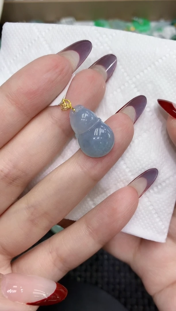 颈饰18K金镶嵌翡翠1111111111111