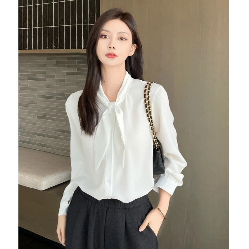 时尚洋气蝴蝶结白色衬衫女春秋爆款法式长袖精致缎面衬衣职业上衣