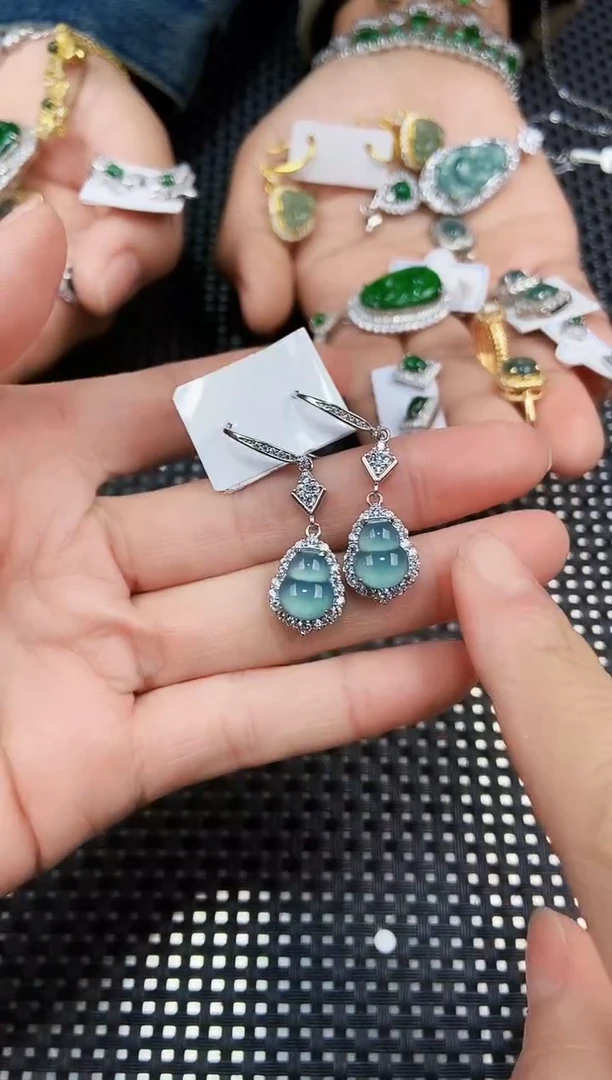 【闪购商品】翡翠耳饰未镶嵌111111111