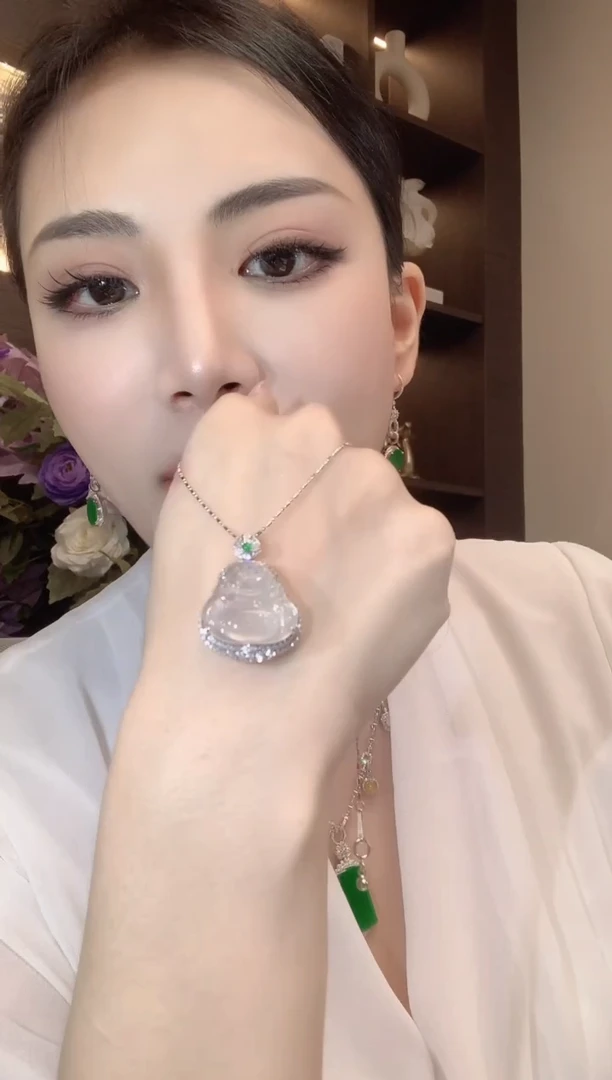 吊坠(不含链)18K金镶嵌翡翠A35