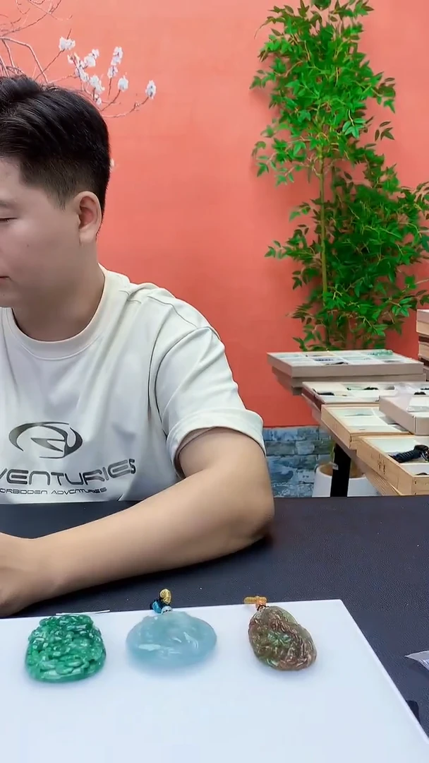 未镶嵌定制翡翠7**_4917ty-毛货挂件