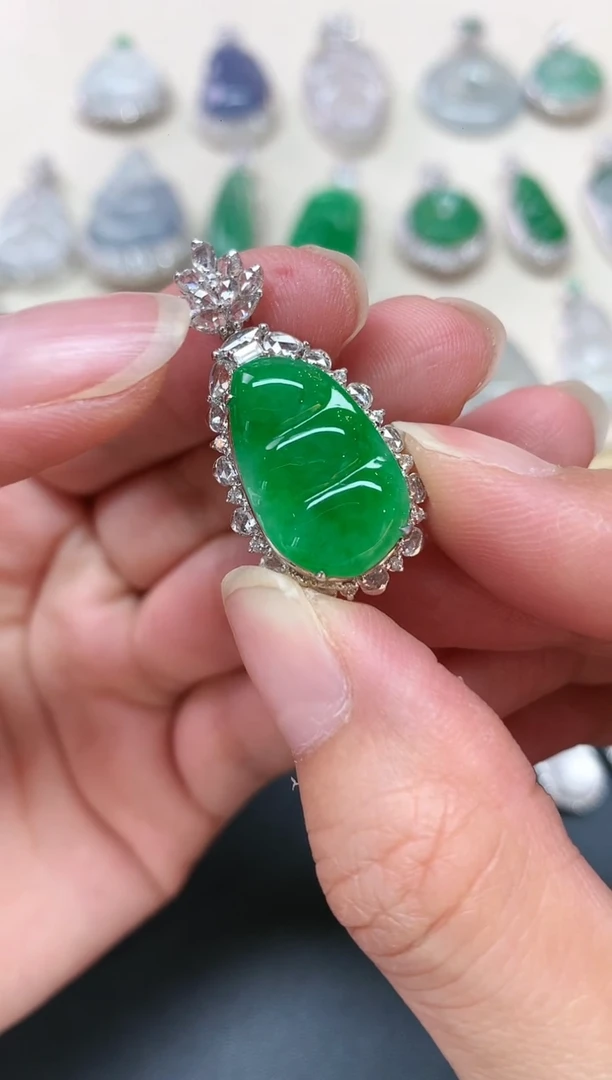 翡翠18K金镶嵌吊坠(不含链)A391|19800