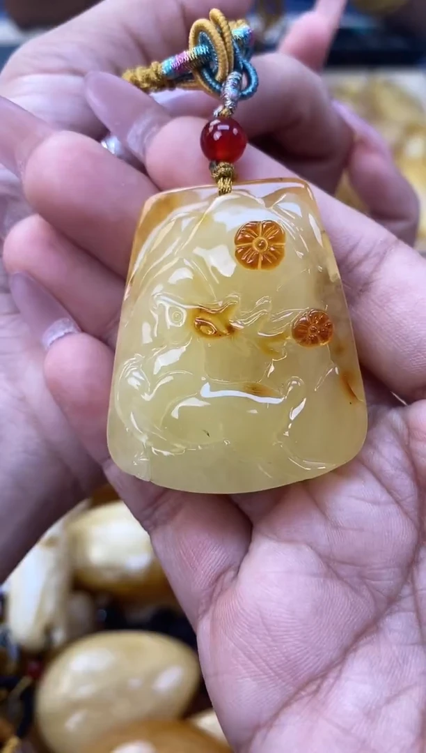 未镶嵌琥珀裸石天然琥珀蜜蜡