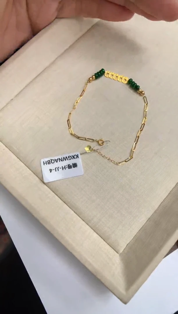 翡翠18K金镶嵌颈饰手链