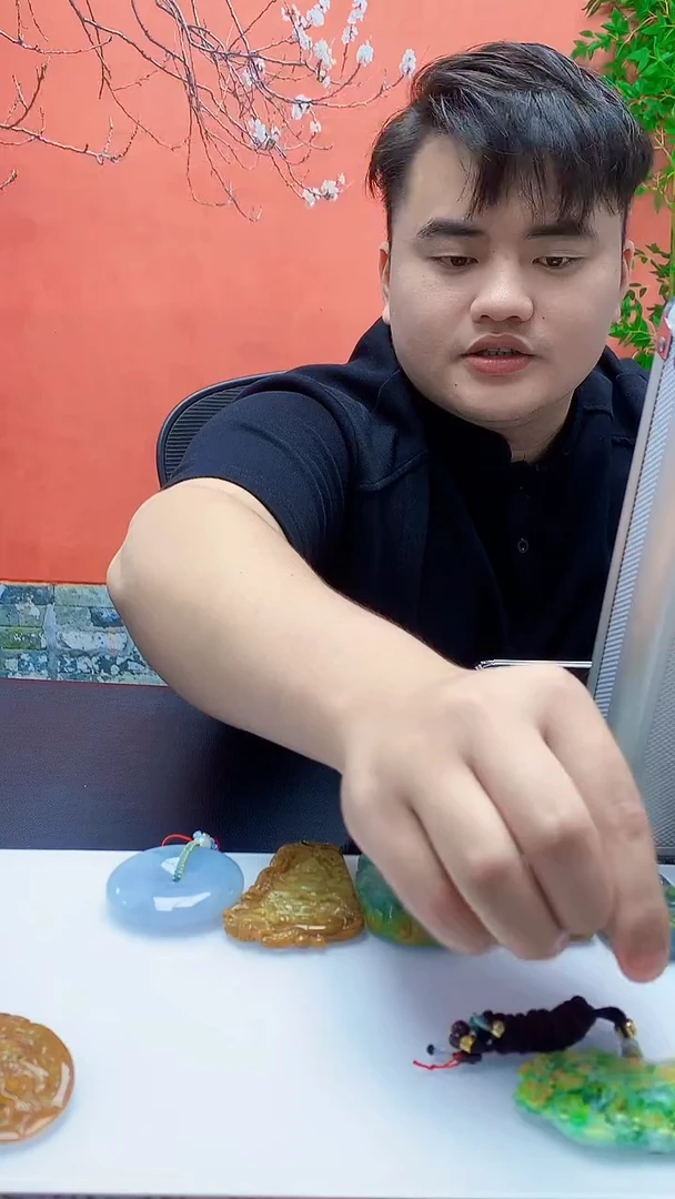 未镶嵌定制翡翠9***_5060ty-毛货挂件