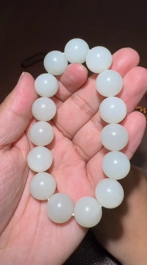 未镶嵌和田玉把件和田玉