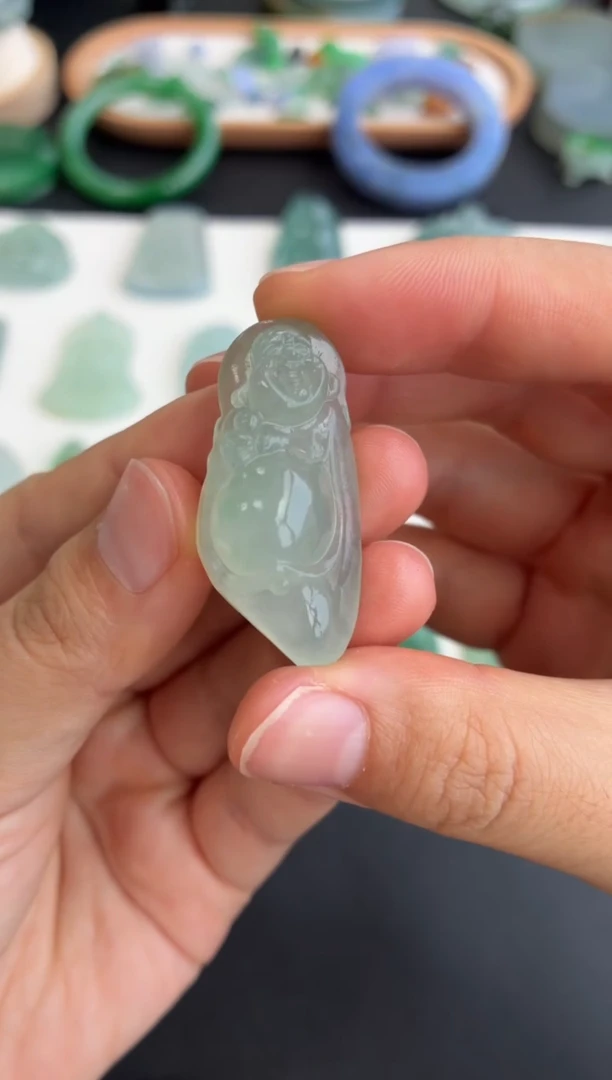 定制翡翠未镶嵌翡翠