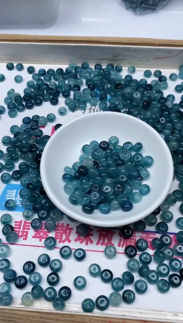 散珠未镶嵌碧玺A1631 蓝碧玺5×8mm20个8元