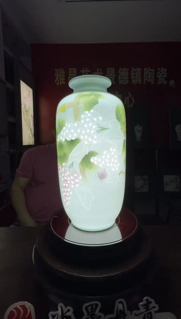 摆件高维东老师粉彩玲珑硕果飘香冬瓜瓶20带证书