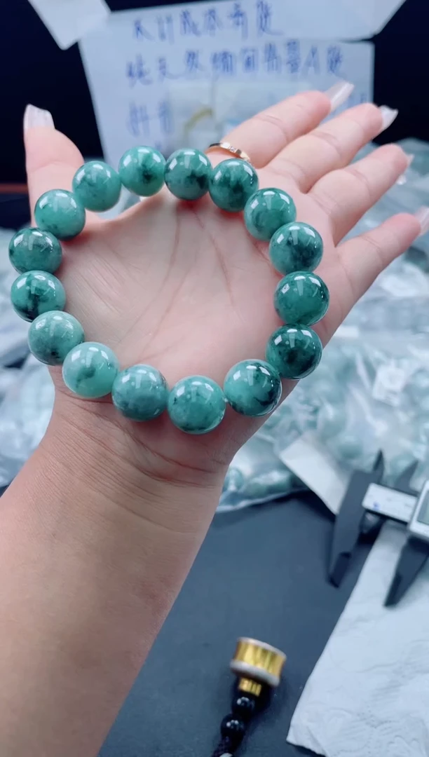 未镶嵌定制翡翠珠串