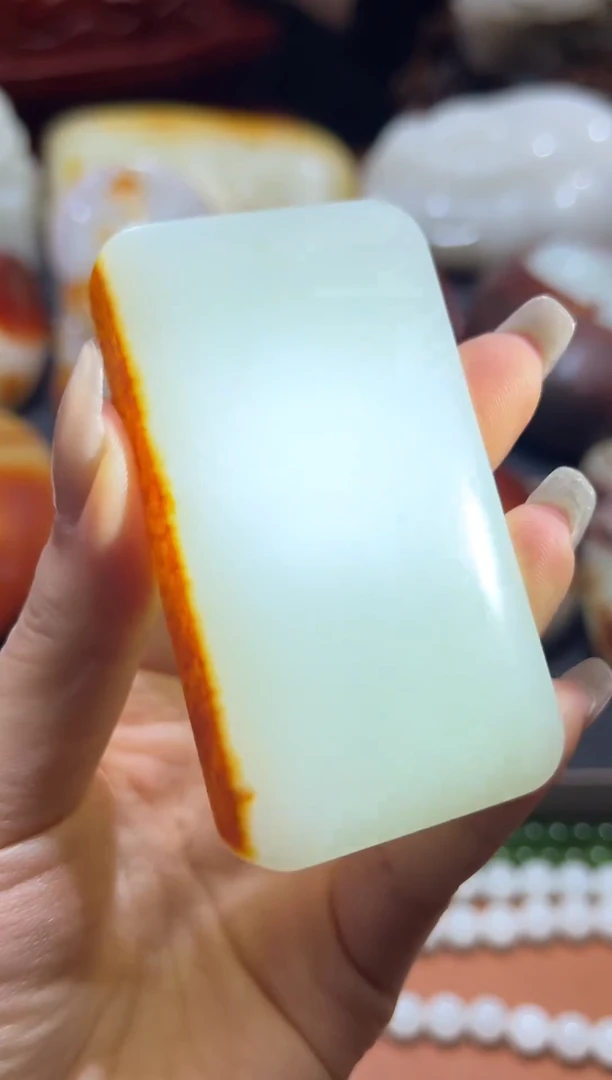 未镶嵌和田玉把件淡*和田玉