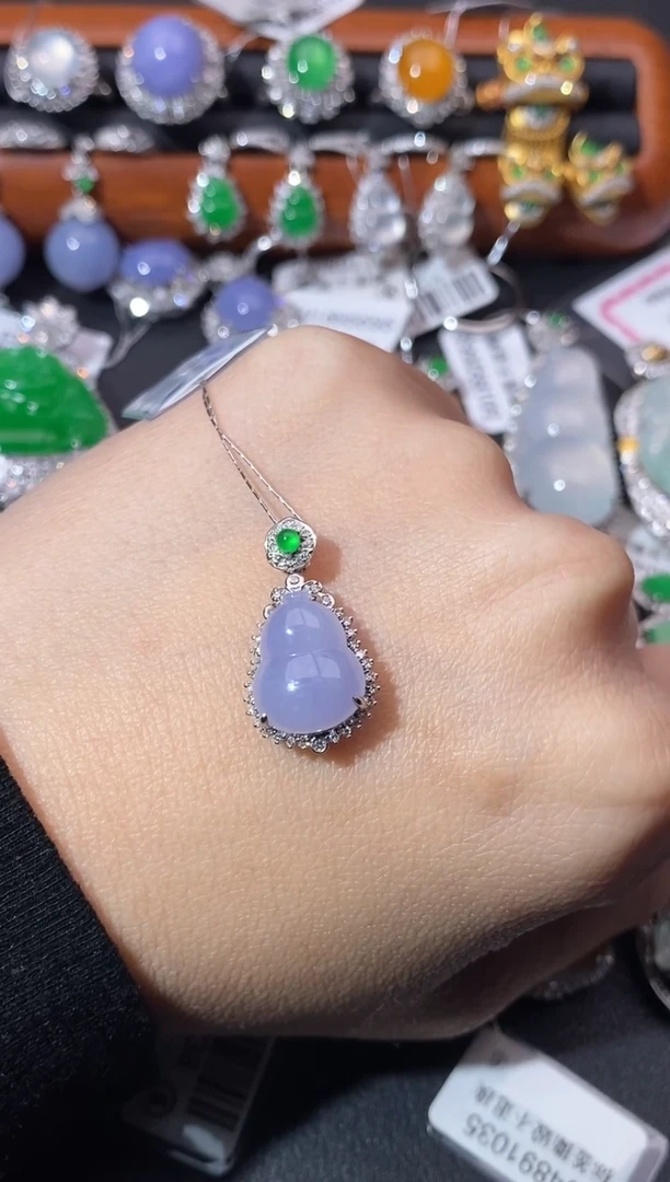 【闪购商品】翡翠吊坠(不含链)18K金镶嵌吊坠