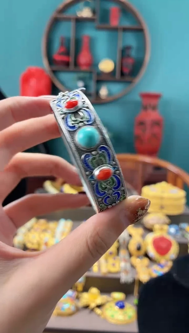 非遗手工花丝镶嵌镯子