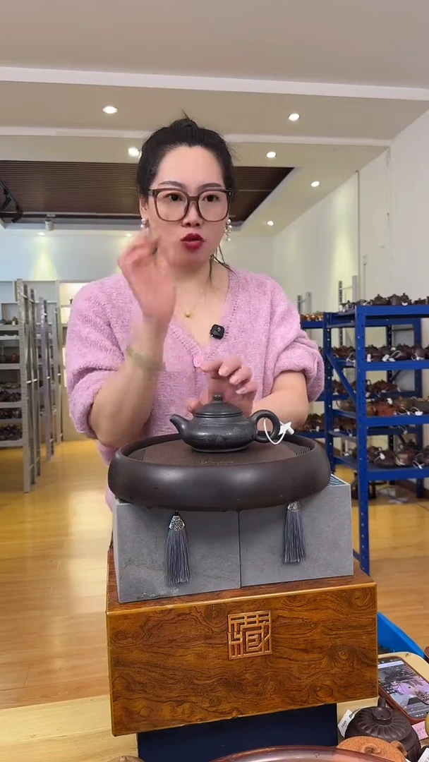 茶壶紫砂石黄刻绘扁玉笠（2）