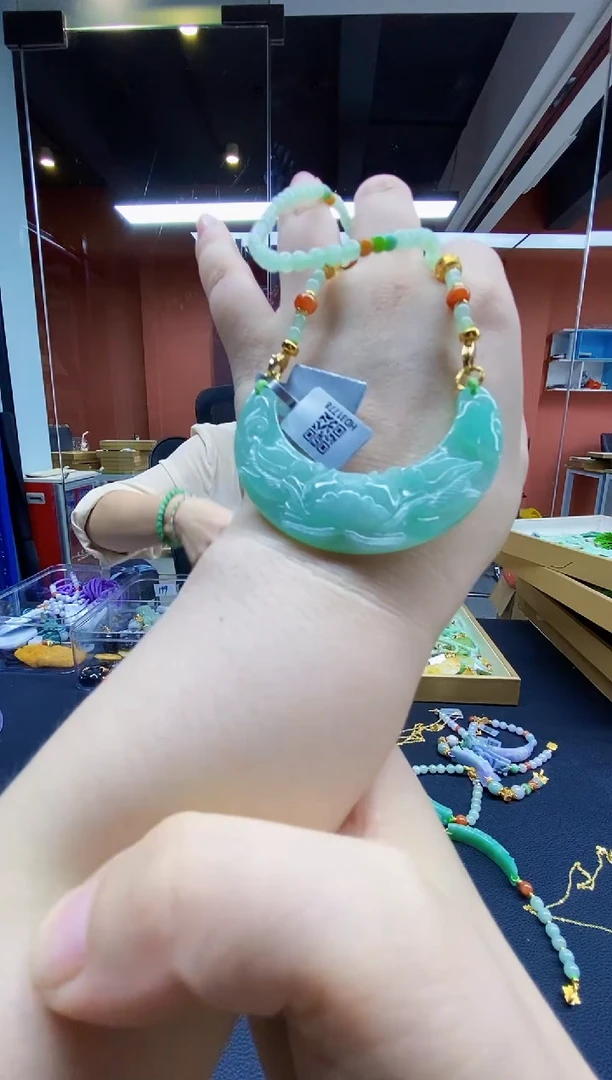 颈饰未镶嵌翡翠翡翠吊坠