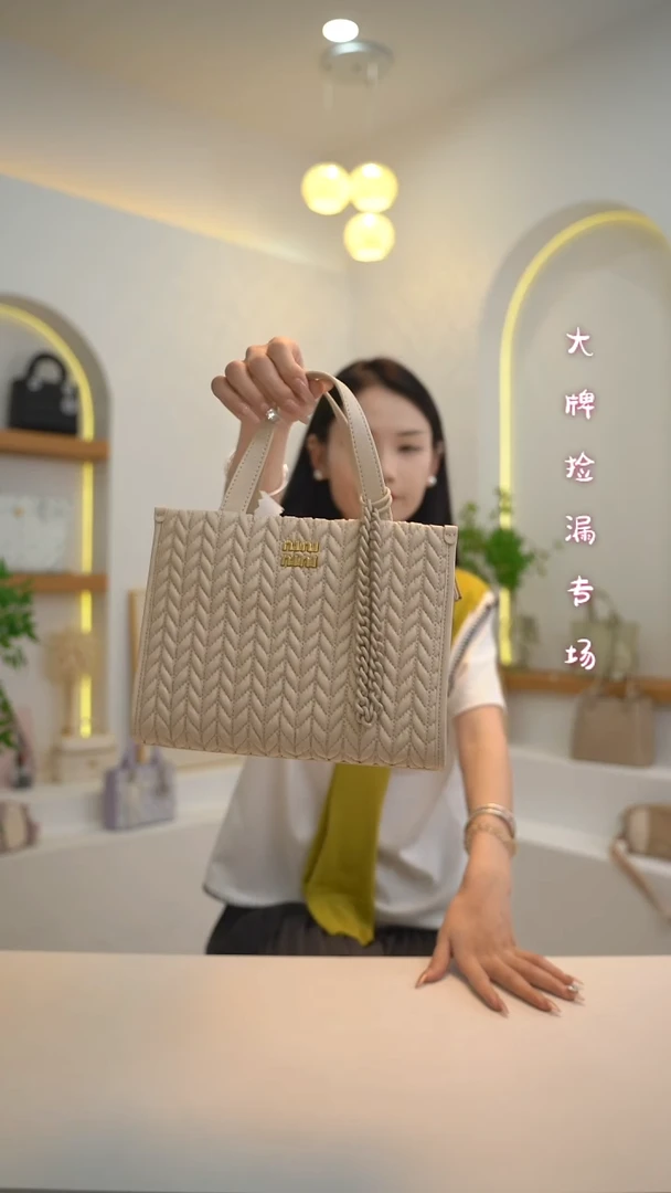 羊皮（革）7.31单肩斜挎包包