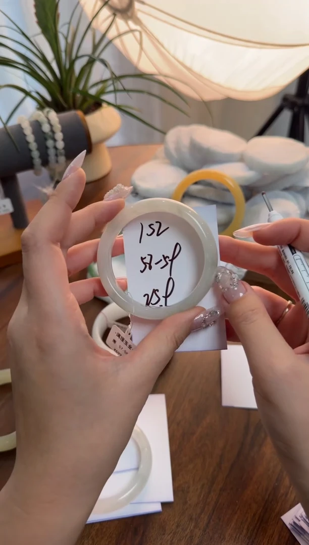 未镶嵌手镯石英质玉152//58/59