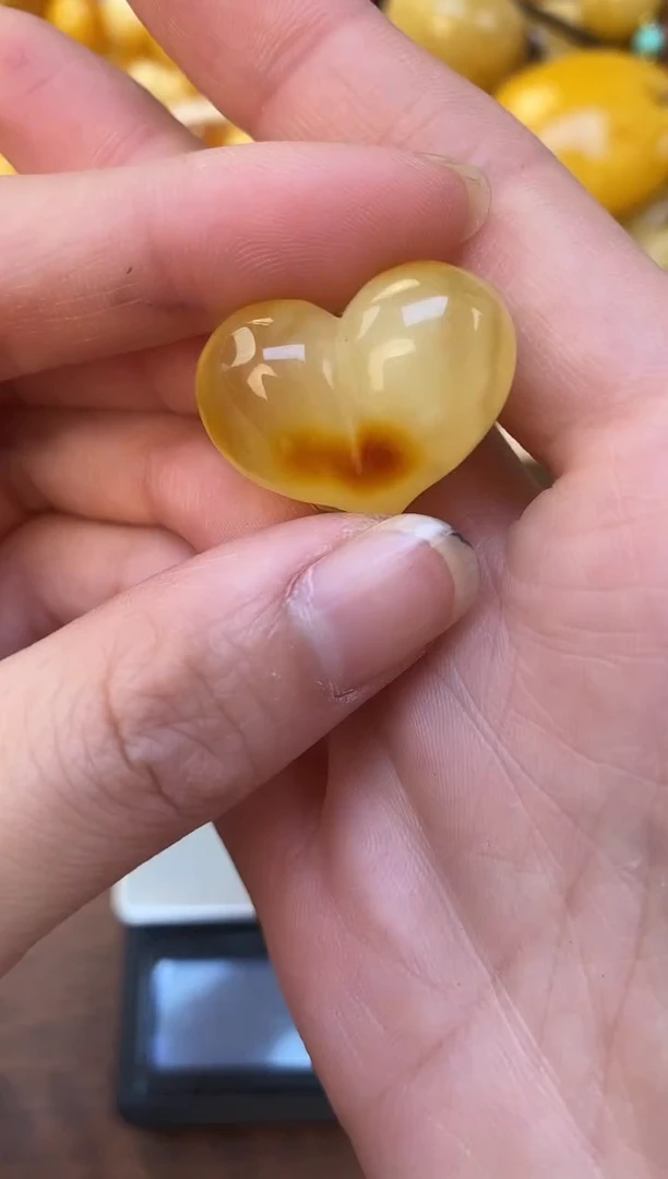 裸石琥珀未镶嵌天然琥珀蜜蜡