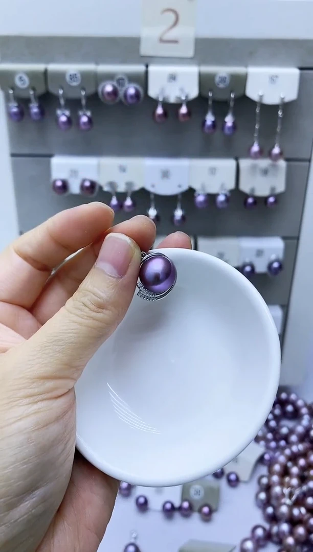 银S925镶嵌淡水珍珠耳饰h***y吊坠