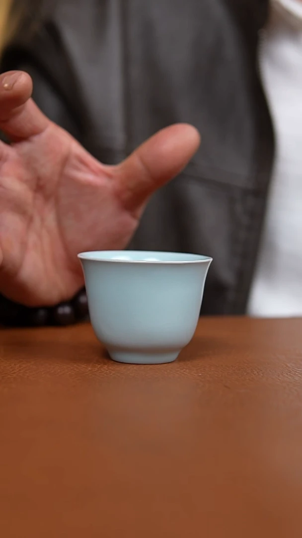 瓷片仿古月白纯手工薄胎铃铛杯（无纹）60毫升