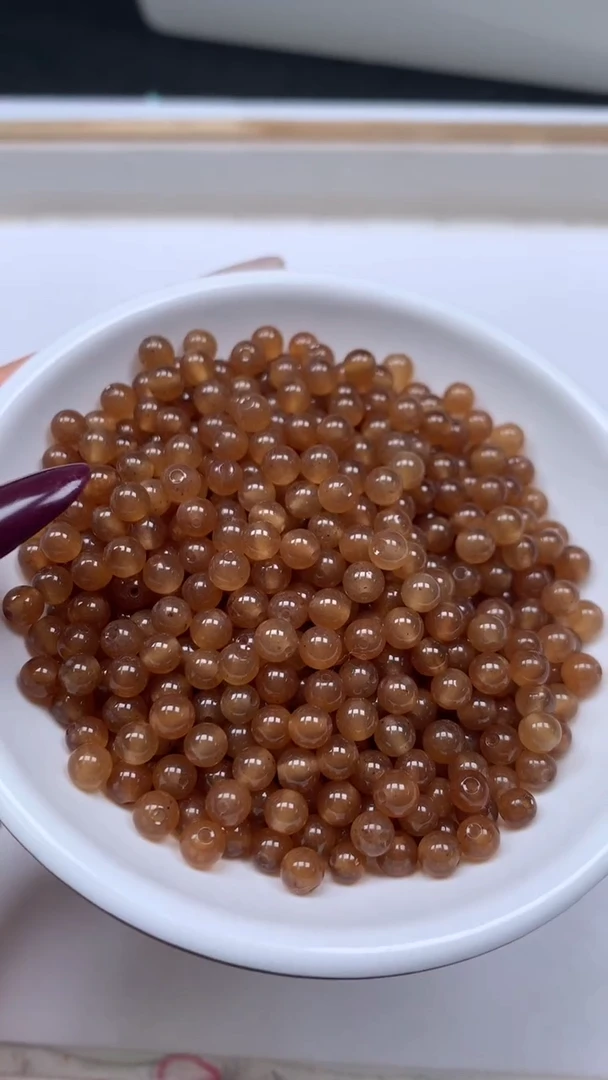 未镶嵌散珠石英质玉B1451 糖 料4mm110个8元