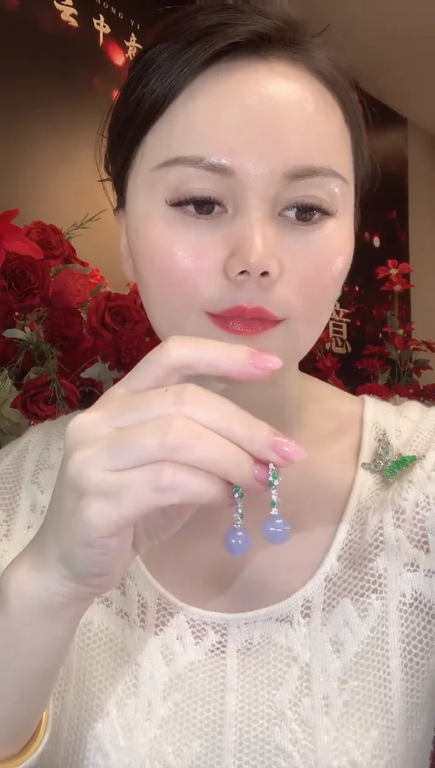 18K金镶嵌翡翠耳饰D19 紫货有一定色差