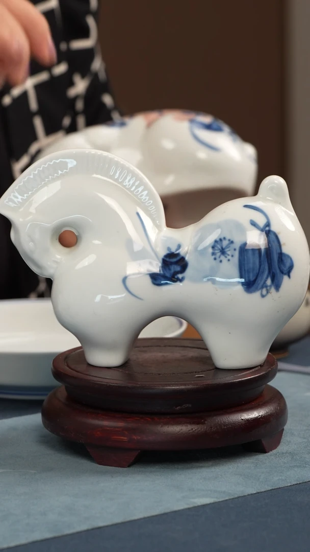 盘【玉风窑】煤窑 【马】微瑕介意勿拍