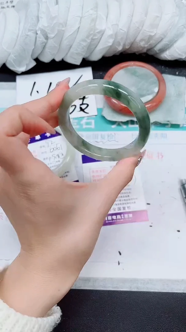 【闪购商品】石英质玉手镯未镶嵌A93-56/57