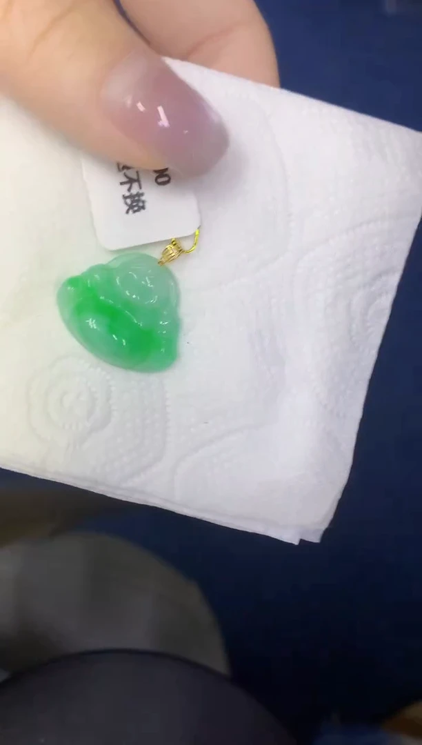 颈饰18K金镶嵌翡翠缅甸天然翡翠A货