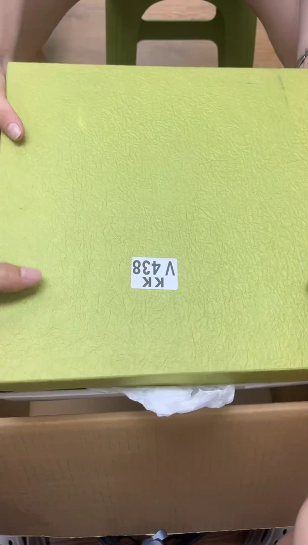 瓷片b****x438 billionblx