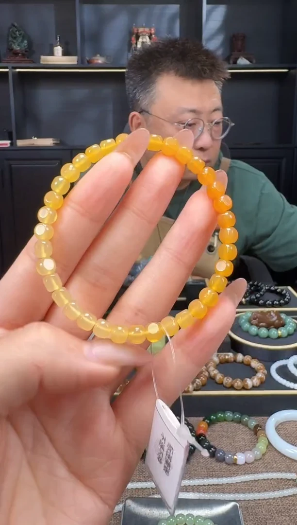 颈饰未镶嵌石英质玉方糖手串