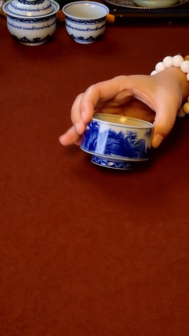 【   山 水 主 人 杯    】