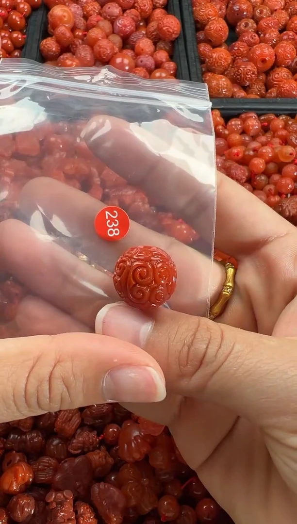 【闪购商品】南红玛瑙颈饰未镶嵌1