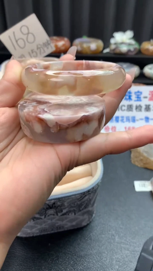 未镶嵌手镯石英质玉（57-58圈口）赠送镯心