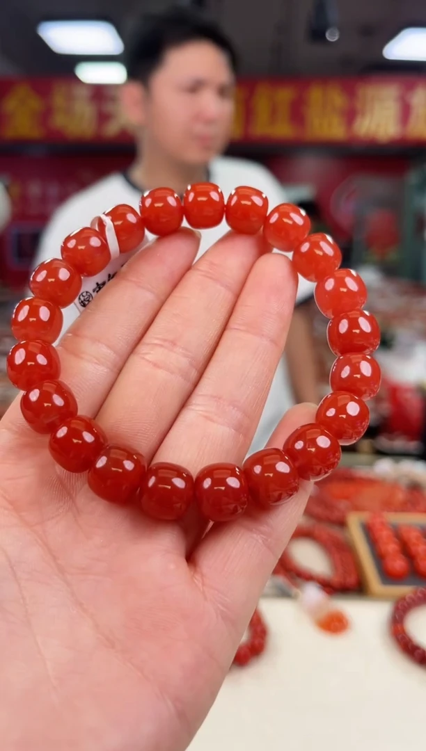 未镶嵌冰红老型手串10+南红玛瑙一个/条